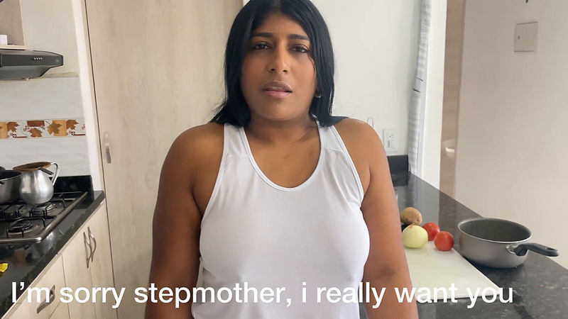 Stepmom Tries To Make Breakfast And Ends Up Eating Her Stepson�s Cock Indiana Jonnes (Onlyfans) FullHD 1080p