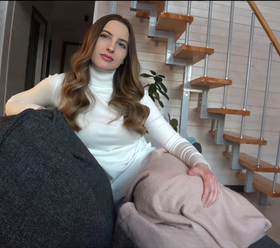 Anny Walker Christmas Creampie For Stepsister