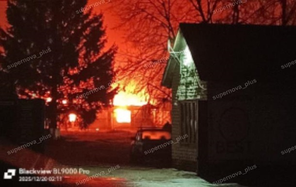 В Брянской области сообщают о прилетах и взрывах