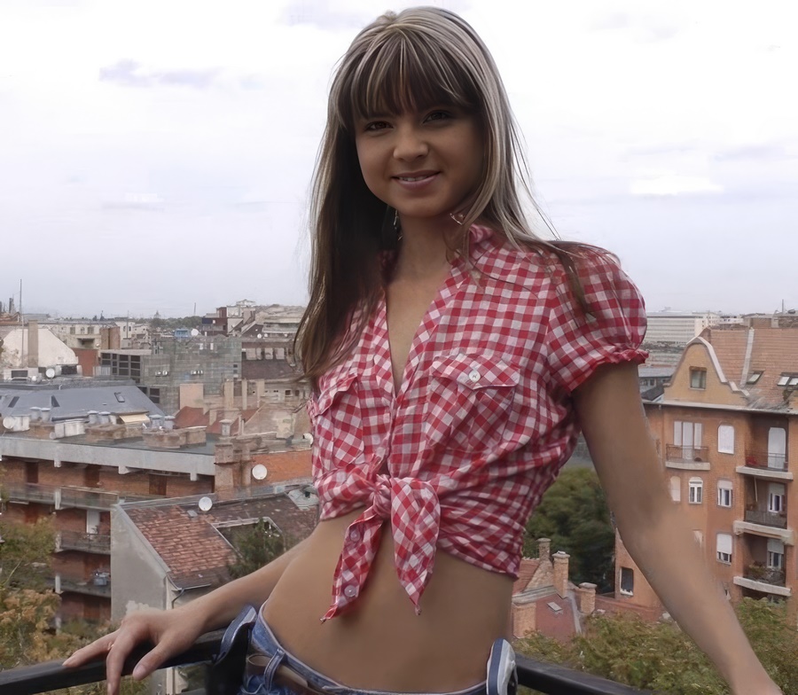 Gina Gerson A Skinny Young Student Is Not Shy About Fucking Her Older Teacher.