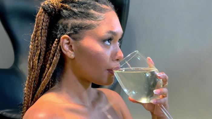 Sara Isabelle - Real Life Porno 24: Sa Isabelle - Rimming, Piss Drinking and Hard Sex [FullHD 1080p]