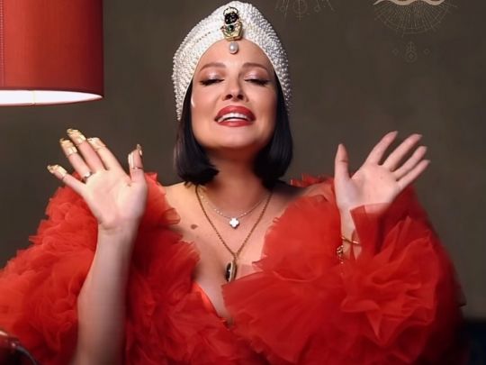 Могла бути з якимось заможним дідом: популярна блогерка вразила зізнанням