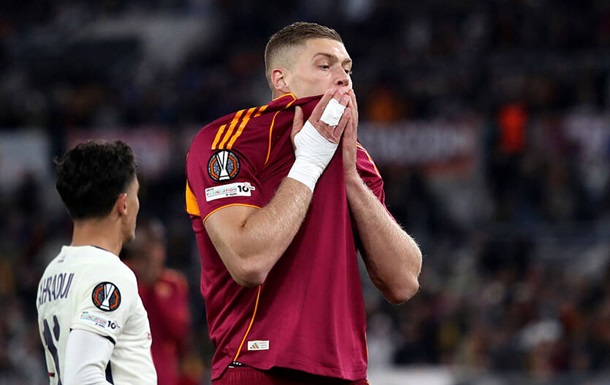 Артем Довбик после травмы почти готов к следующим матчам Ромы