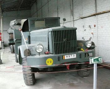 Diamond T 980 M19 Walk Around