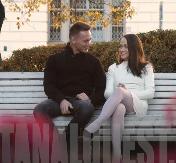 A Charming Russian Girl Let Herself Get Fucked In The Ass On The First Date  (FullHD)