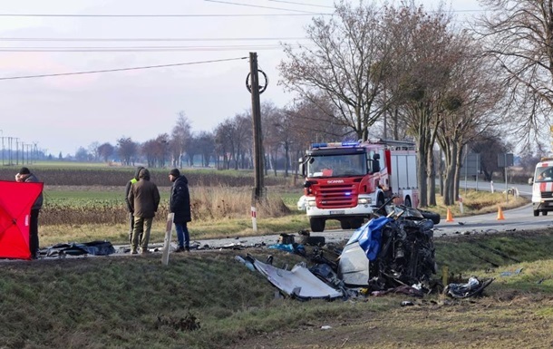 ДТП в Польше: подтверждена гибель пятерых украинцев