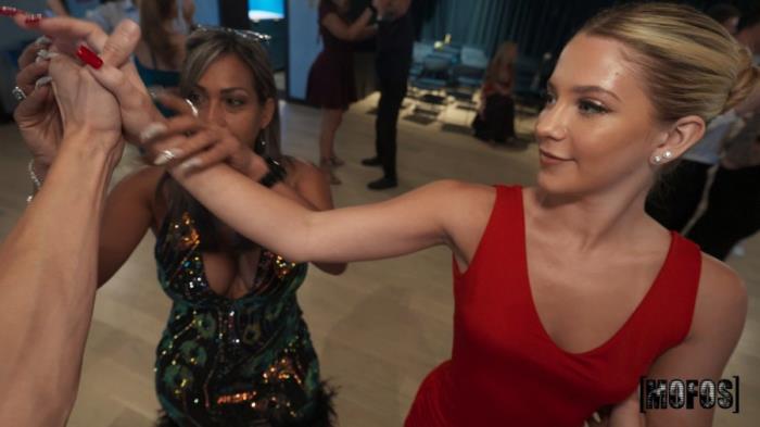 Becky Summer, Parker Ambrose - Ballroom Balling [FullHD 1080p]