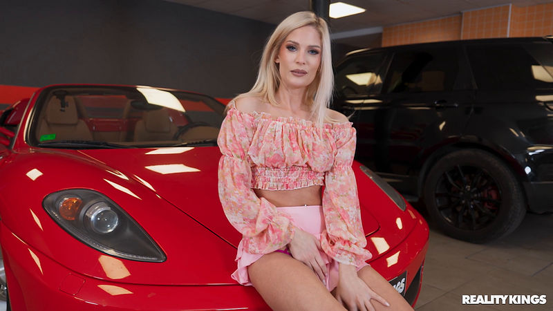 Candee Licious  Public Parking Pick Up (RKPrime/RealityKings) FullHD 1080p