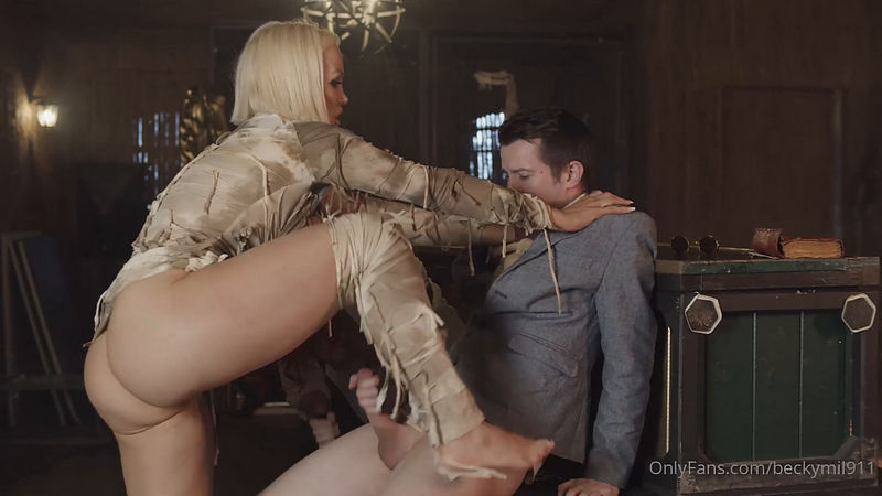 Rebecca Goodwin  Beckymil911   Rebecca Goodwin Rebecca More  The Mommy (Onlyfans) FullHD 1080p