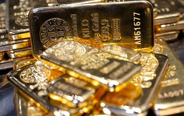 Золото и серебро начали 2026-й с роста