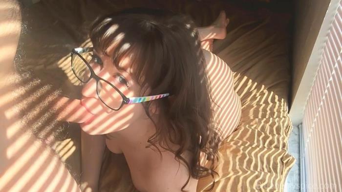 Blueberryspice, Holly Wren - He Couldn't Hold His Nut [FullHD 1080p]