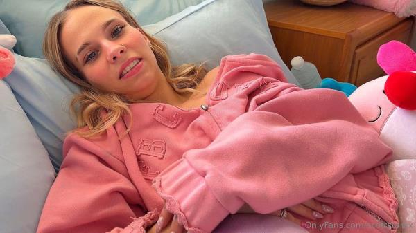 Erica Canfield - Tiny Step Daughter's Day Off with Daddy [FullHD 1080p]