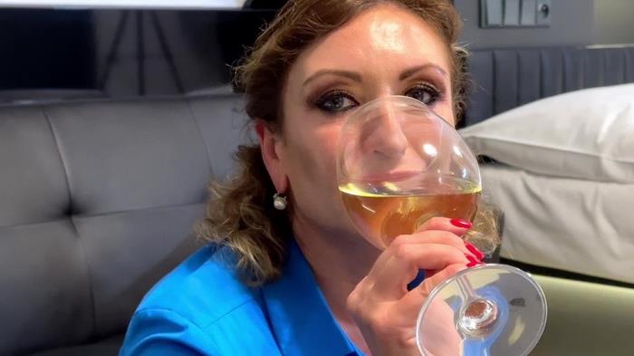 Julia North - Real Life Porno 27: Julia North - Rimming, Piss Drinking and Hard Sex [FullHD 1080p]