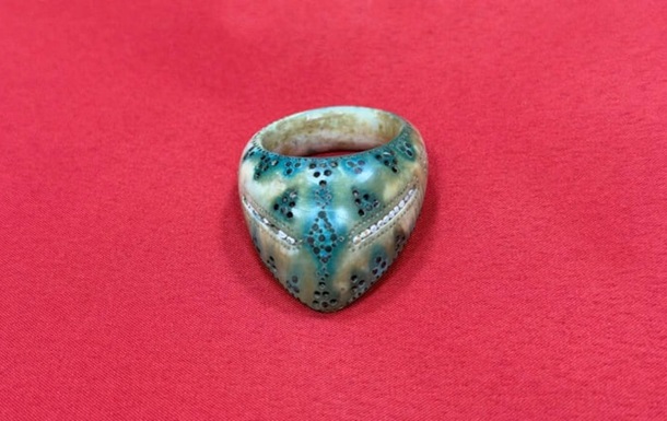 В Турции нашли перстень лучника с жемчугом возрастом более 800 лет
