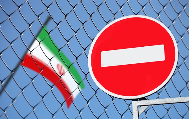 На фоне протестов: США ввели новые санкции против Ирана