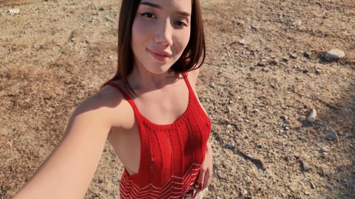 Layla Scarlett - Alone In The Olive Grove [FullHD 1080p]