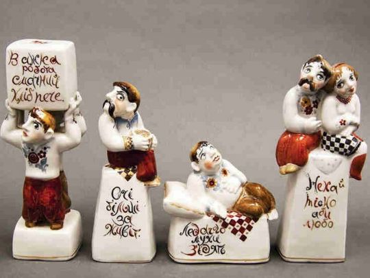 «Ця серія робіт, натхненна українськими прислів’ями та приказками, раритетна», — колекціонерка Людмила Карпінська-Романюк