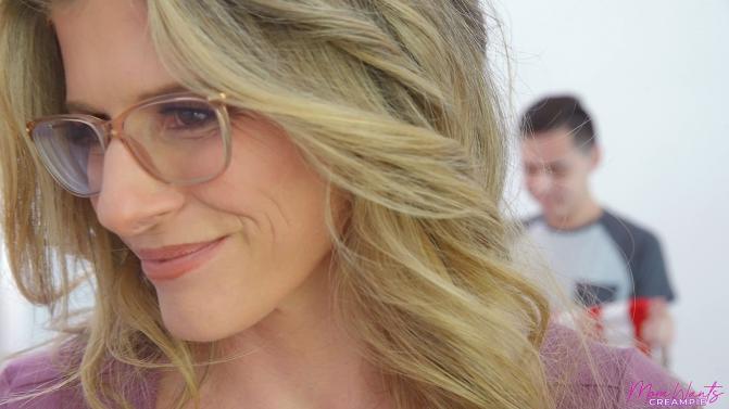 Cory Chase - My Stepmom Keeps Fucking Around [FullHD 1080p]