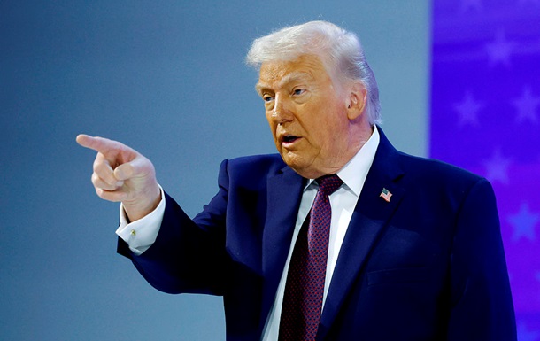 Трамп пригрозил Канаде 100% пошлиной из-за сделки с Китаем