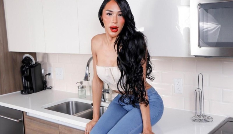 Angelllurbby - I Love a Girl in Denims - 1080p