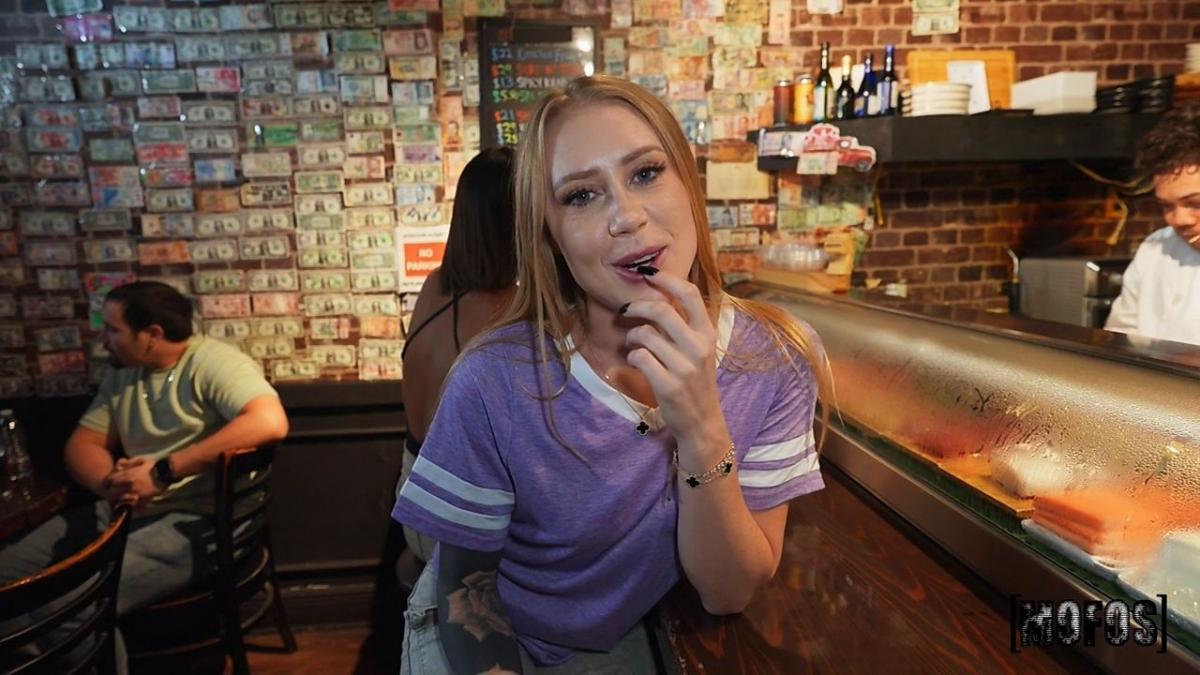 Taylor Rae - She Likes It Raw