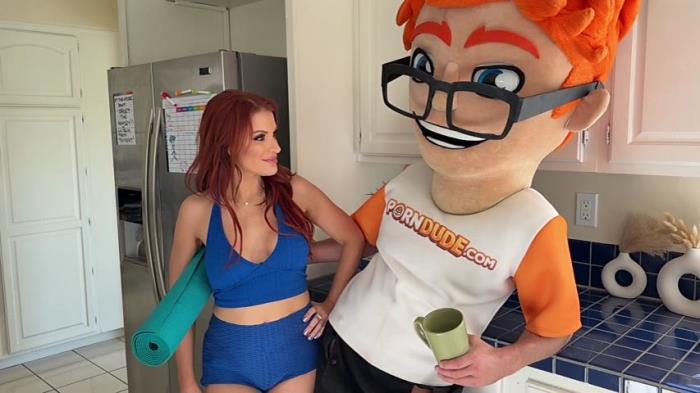 Elise London - Game Night with Elise London and Porn Dude [SD 480p]