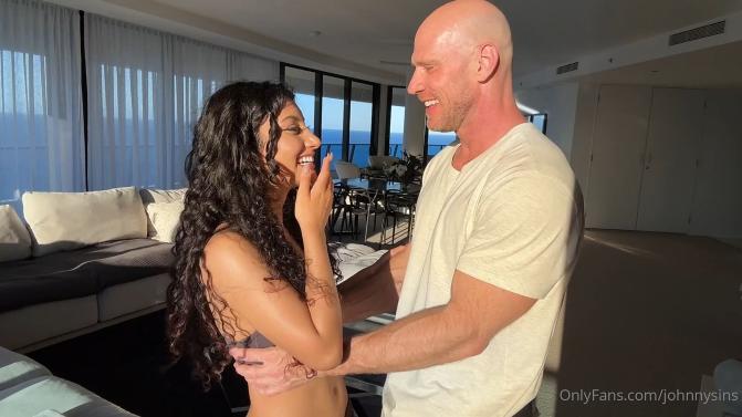 Kiwi Princess aka Jasminx, Johnny Sins