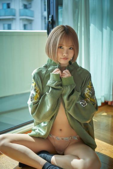 Matsumoto Ichika - Первая любовь в последнем поезде.
