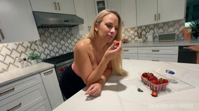 Sadie Rose - Deep Full Fuck With Milf Sadie [SD 480p]