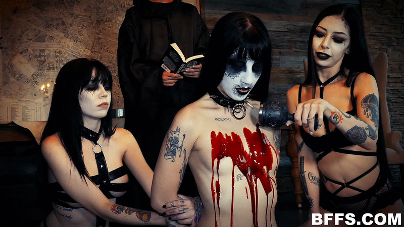 Charlotte Sartre, Harlowe Blue, Leda Elizabeth  Dark Ritual Dick (TeamSkeet/BFFS) FullHD 1080p