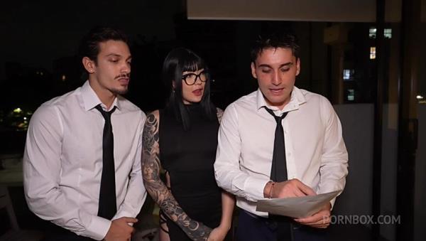 Aradiahell - Wild Threesome and Double Penetration with an 18yo Tattooed slut - Acadia Hell [SD 480p]