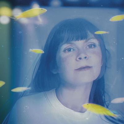 MINA SANG - C'est la fête (2025) [FLAC 24B-48kHz]