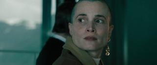    10 / The Woman in Cabin 10 (2025/WEB-DL/WEB-DLRip)