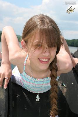 [Image: _90b1d9310d870057e249c180fbff8963.jpeg]