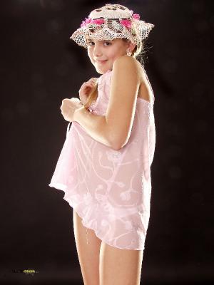 [Image: _8526652968325652372d46b4050b9ef2.jpeg]