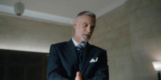 По кладбищенской дороге / Down Cemetery Road (1 сезон/2025/WEB-DL) По кладбищенской дороге / Down Cemetery Road (1 сезон/2025/WEB-DL)