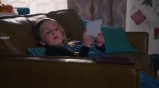 Рождественские розы (2025)