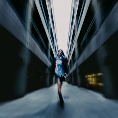 Emma Nolde - NUOVOSPAZIOTEMPO (2025) [FLAC 24B-44.1kHz]