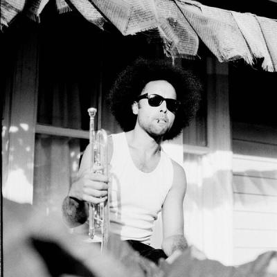 Isaac Aesili - Somekommunity (Instrumental) (2025) [FLAC 24B-44.1kHz]