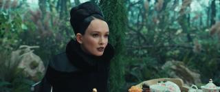 ����� � ������ ����� (2025/WEB-DL/WEB-DLRip)