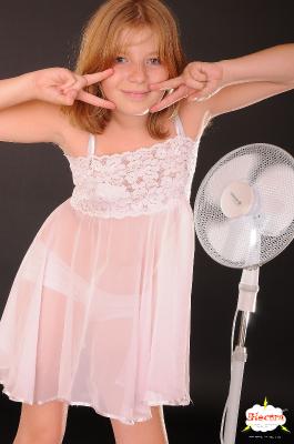 [Image: _a6cd7367e7392141c847feee8cac242a.jpeg]