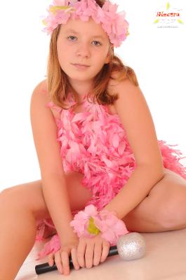 [Image: _2d72964eb0a3b3b7080e38f0de93ce35.jpeg]